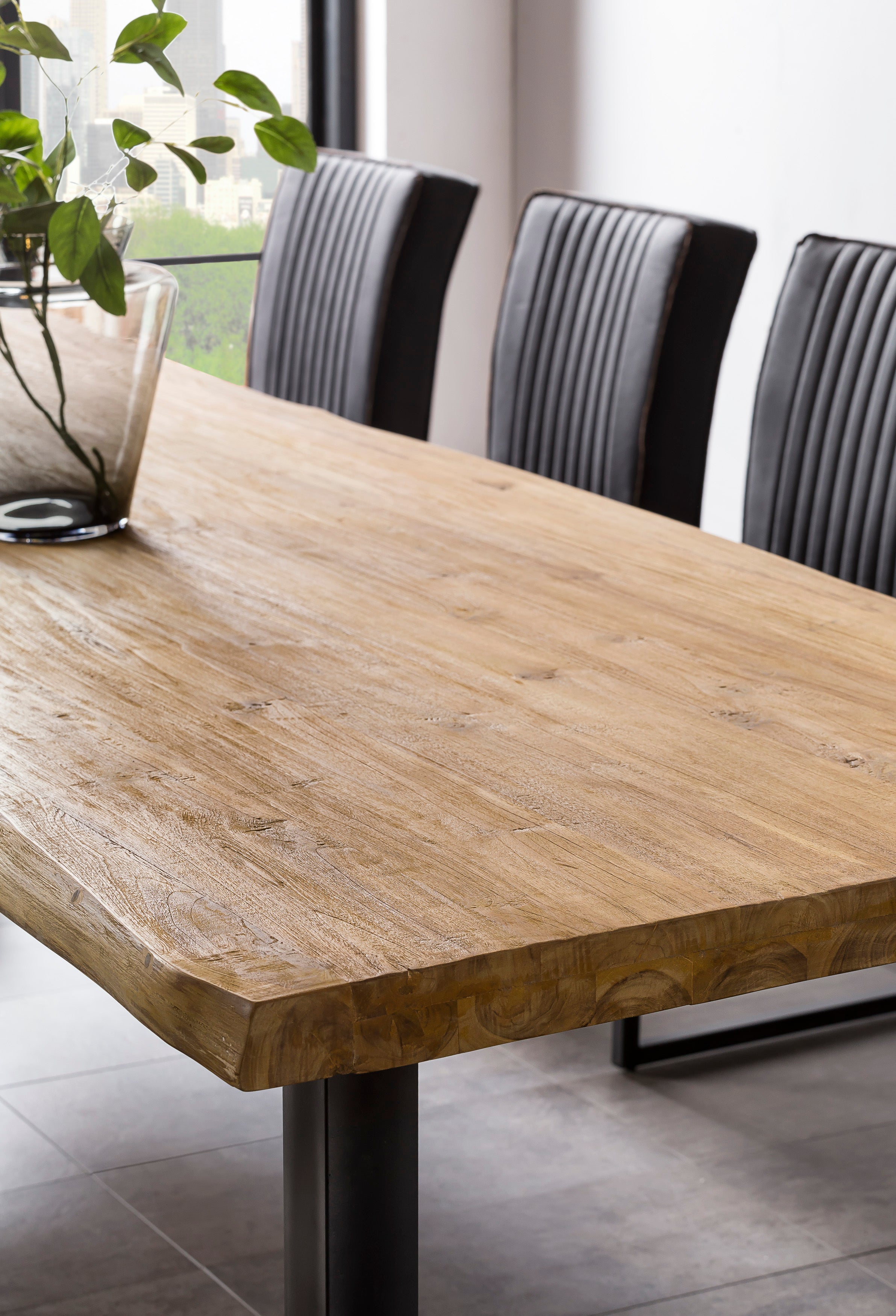 Table  Laholm