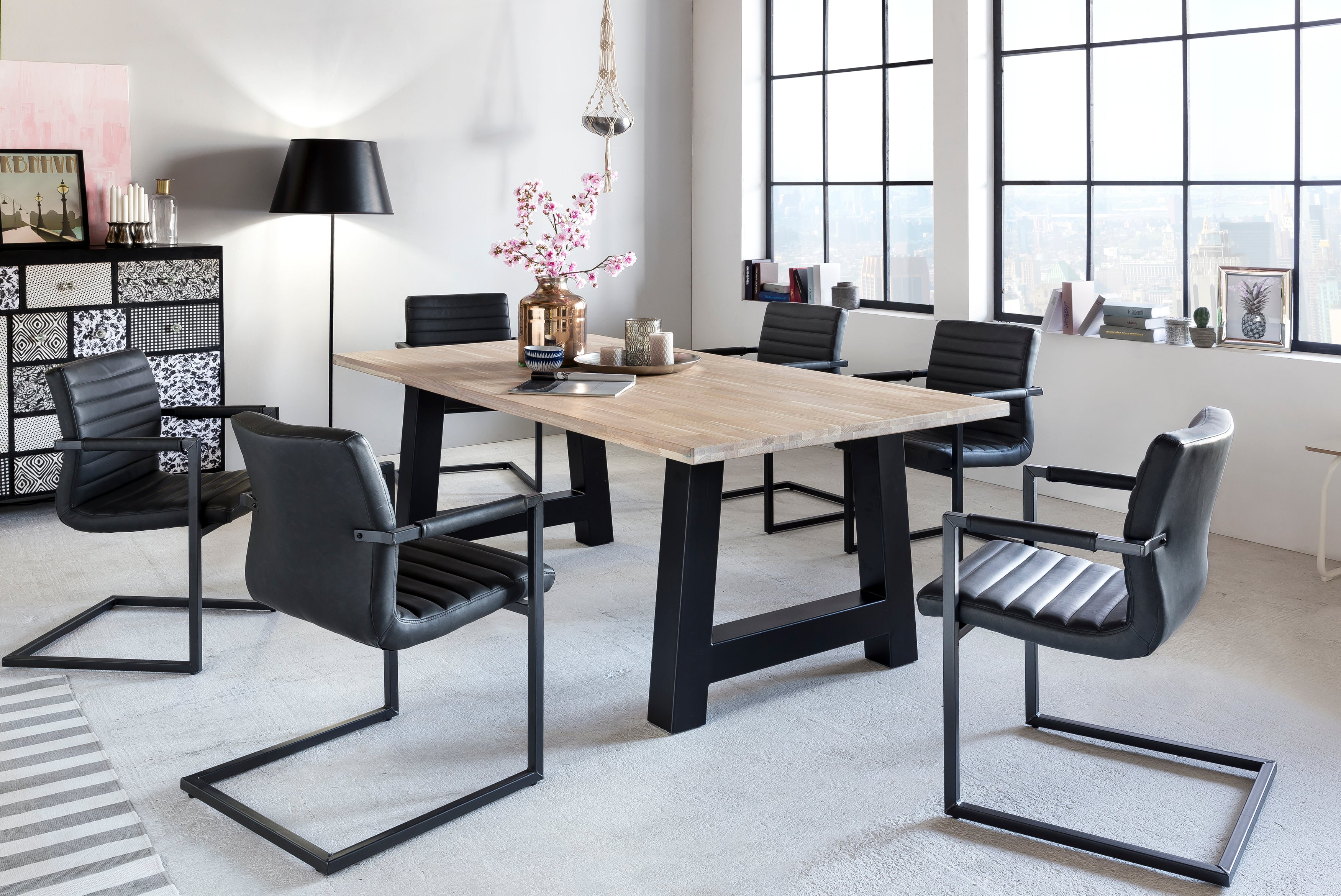 Table Helsinki