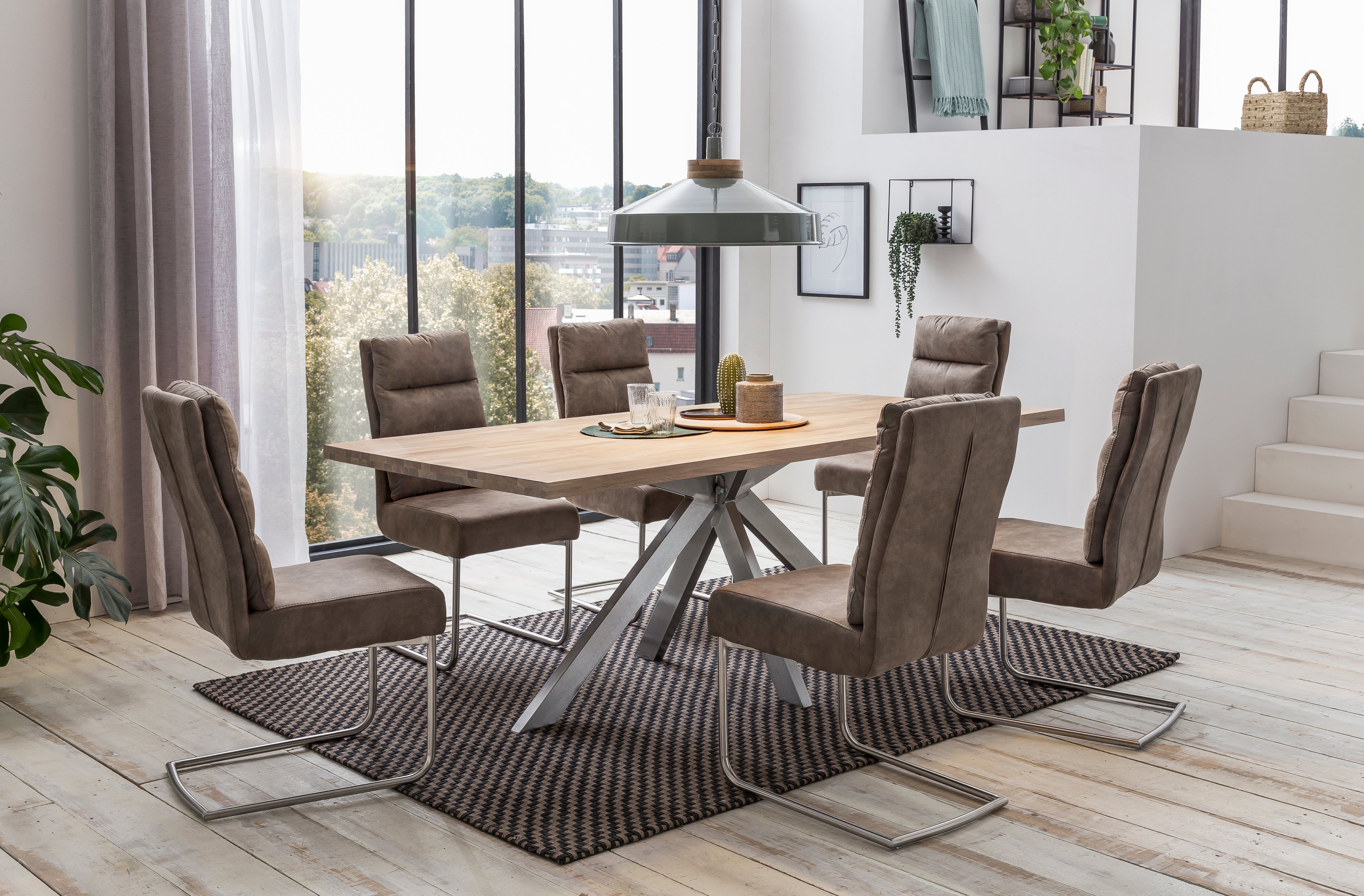 Table Helsinki