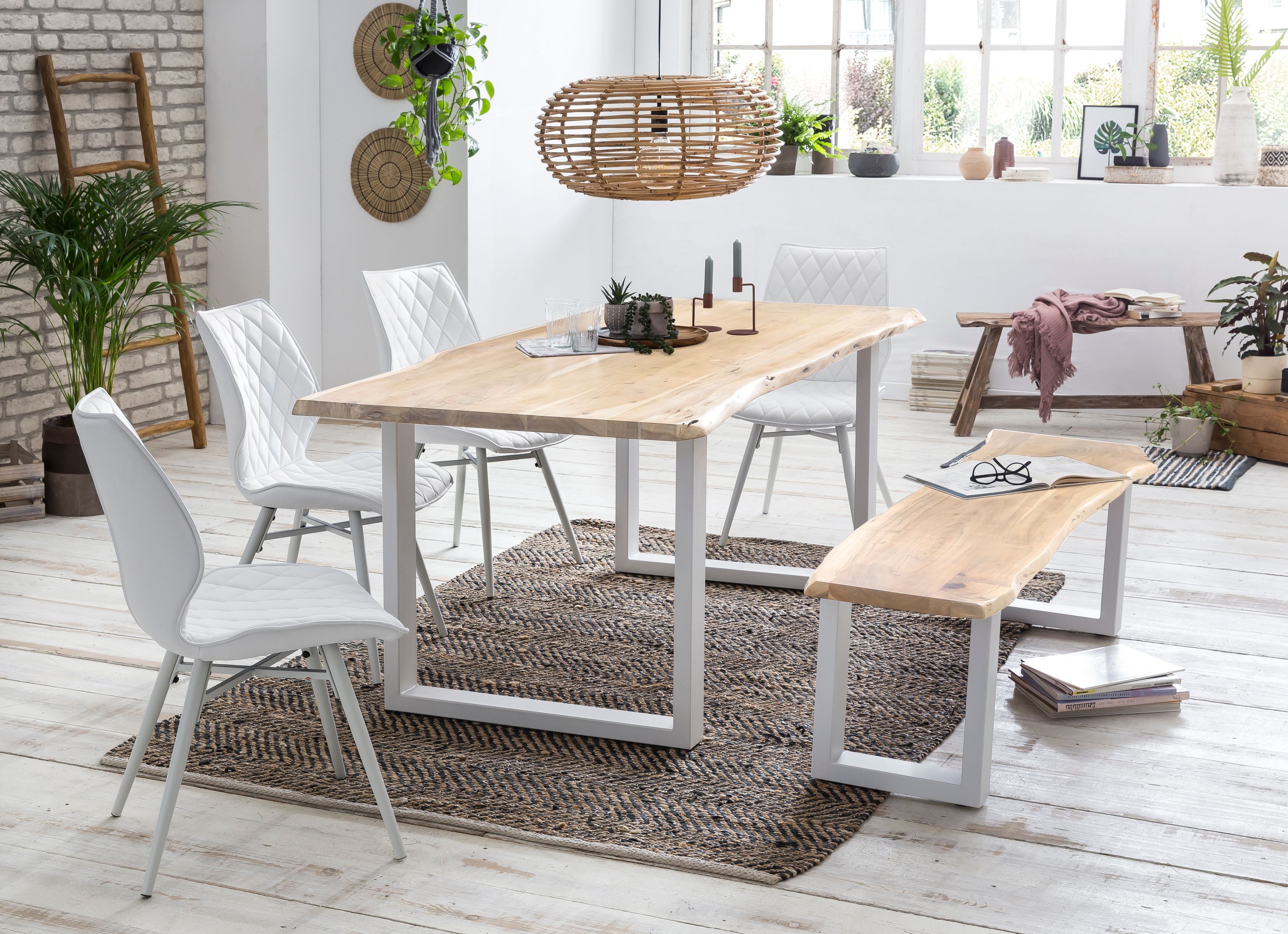 Table  Djursholm